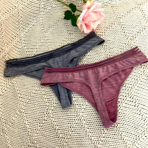 VICTORIA’S SECRET | Women’s 2 Thong Set Striped Panty Both Size Medium M - Picture 2 of 3